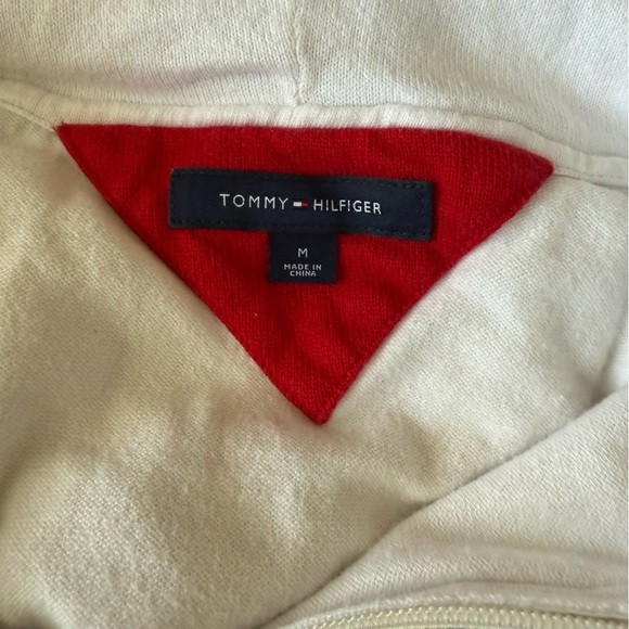 Tommy Hilfiger Navy and Red Pullover - Picture 7 of 7
